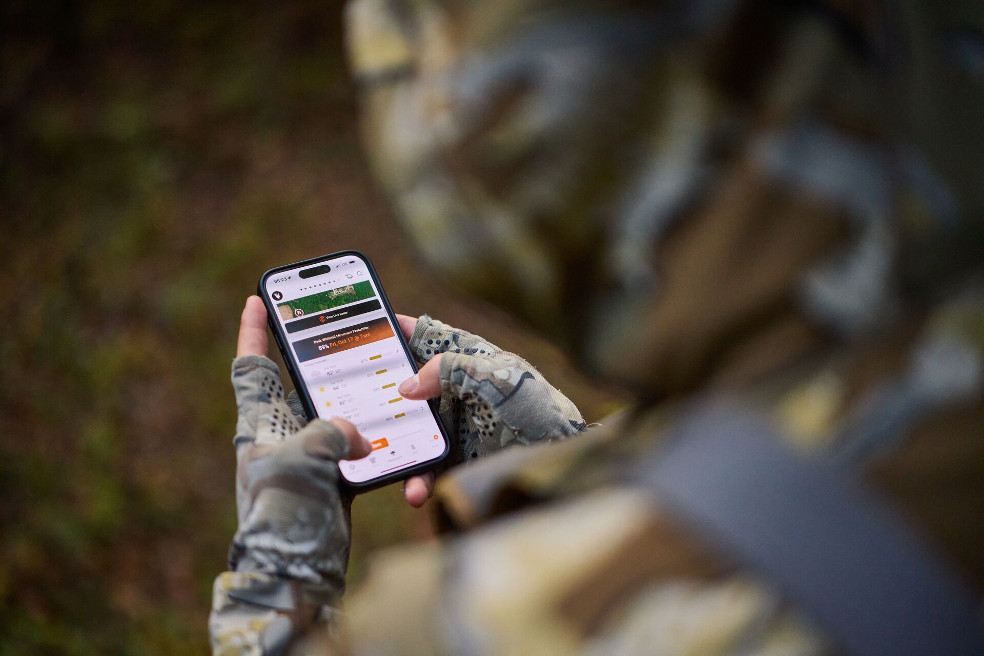 Hunter uses hunting weather app.